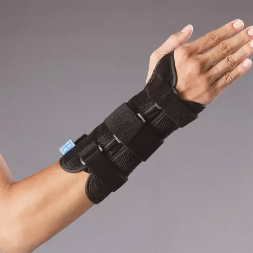 GM-W12 csukló ortézis tépőzáras bal  1x