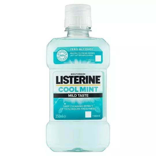 Listerine Coolmint Mild Taste szájvíz 250ml Listerine Coolmint Mild Taste szájvíz 250ml